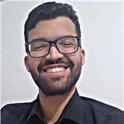 Caros e caras, estou ministrando aulas de língua portuguesa nos tópicos relacionados à gramática e produções textuais.
Ofereço também serviço de mentoria e correção de redações de Enem e vestibulares.
Em 2016, obtive nota de 980 na redação.
Em 2017