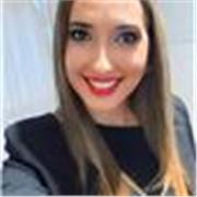 Soy una persona responsable, paciente y comprometida con la enseñanza, que adapta las clases a cada alumno