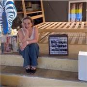 Scrittura creativa e pratiche dell’arte. Come pittrice, dopo l’Accademia di Brera, ho collaborato come blogger alla rivista online Notonlymagazine, dove potete leggere i miei articoli nell’ambito della cultura, arte, design, fotografia, architettura ecc. 