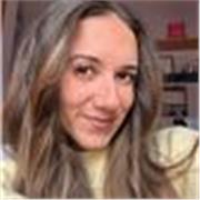 creativa y extrovertida me encantan los niños y el inglés de una manera más divertida y sencilla 