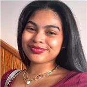 Soy una persona responsable, seria y amable. Me gusta la puntuación y las personas con verdadero deseo de aprender. Soy estudiante universitaria y me encuentro disponible y encantada de ayudar a quienes lo necesiten