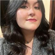 Studentessa universitaria da ripetizioni per bambini e ragazzi elementari-superiori