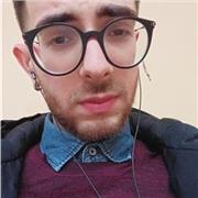 Offro lezioni ai bambini delle scuole elementari e ai ragazzi delle medie, adattandole a ogni loro esigenza