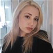 Insegnante di inglese per bambini e adolescenti propone lezioni online dinamiche, personalizzate e orientate alla conversazione