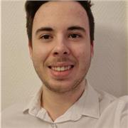 Professeur particulier de sport avec connaissance en musculation et nutrition.