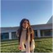 Entusiasta profesora de inglés en línea con más de 4 años de experiencia enseñando a estudiantes de diversas edades