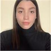 Laureata in Economia e Management, offro aiuto compiti e ripetizioni chiare e pratiche per studenti online.