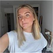 Estudiante de Doble Grado en Educación Infantil y Primaria con experiencia en clases de apoyo a primaria y ESO