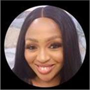 English tutor teaching foreigners how to sound like an English native