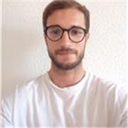 Soy un psicólogo con más de 5 años de experiencia. Formado en clínica, deportiva y en EMDR.