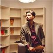 I give private English classes to young and adult students who can understand Basic English