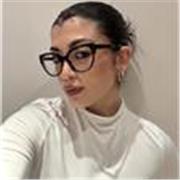 Sono laureata in design e comunicazione e lavoro da più di quattro anni in un’agenzia di comunicazione.