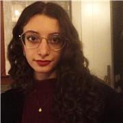 Diplomata del liceo linguistico impartisce lezioni a ragazzi delle medie e superiori