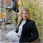 English EFL teacher with a TEFL qualification and 5 months in person teaching experience