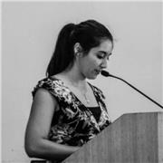 Maestra de matemáticas para niños y niñas de primaria