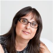 I help students and professionals live and work in a second language.