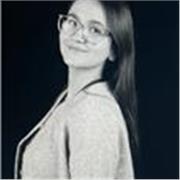 Profesora de Historia del Arte, para todas las edades.