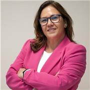 Formadora de competencias digitales durante más de 15 años.
 Adultos mayores y niños.
Adultos y niños