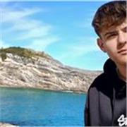 Estudiante de 2 de Bachillerato, apto para dar clase a cualquier edad hasta 4 de ESO