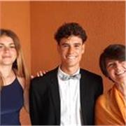 Sono un ragazzo di 23 anni recentemente Laureato in economia in inglese e offro ripetizioni di inglese, francese e tedesco. In caso di altre necessità non esitate a chidere