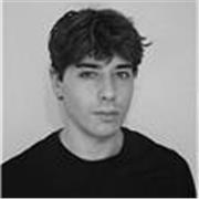 Estudiante de tercer año de la carrera de Historia, especializado en edad Antigua en el Mediterráneo.