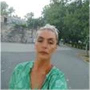 Profesora de inglés profesional graduada en literatura inglesa y americana