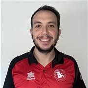 Fisioterapeuta y entrenador personal. Tanto para estudiantes como para gente mayor.