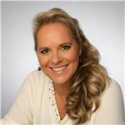 Abogada con amplios conocimientos en Historia y derecho