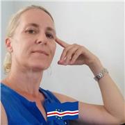 Experienced teacher, can teach German and Dutch/Flemish from Portuguese and English