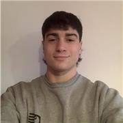 Disponibile per lezioni private per ragazzi che ne avessero bisogno, con entusiasmo e cercando di coinvolgere e fare sorridere