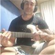 20 años como profesional. En mi Instagram podéis ver videos. viviperezjr.
