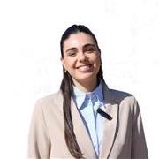 Me defino como una persona responsable, paciente y organizada con la capacidad de dar clases a niños de primaria y secundaria. 