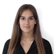 Profesora de asignaturas de primaria, ESO y bachillerato social (a excepción de las literaturas). Me gusta enseñar de manera dinámica y que ambas partes participen en la clase para que así entendiéndolo se pueda aprender