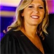 Avvocato disponibile ad insegnare diritto