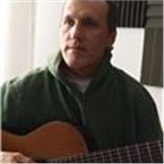 Profesor de Guitarra y Piano para principiantes e intermedios