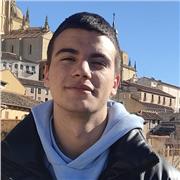 Soy un estudiante de un doble grado en Economía Financiera y Actuarial y Administración y Dirección de Empresas. Soy responsable, amable y comprometido con los alumnos. Ofrezco tanto desplazarme hacia el domicilio del alumno como clases online