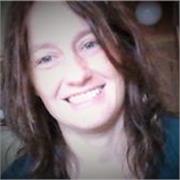 Grafologa recibida en el Instituto Superior Emerson