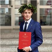 Lezioni su misura per ogni età e materia, online o dal vivo. Metodo efficace con un esperto di apprendimento.