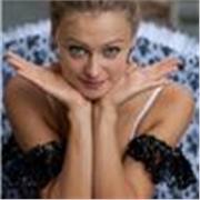 Ballet and dance lessons, stretching, gymnastics, Pilates, barre, fitness, exercise therapy, back care, functional training