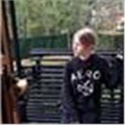 Profesora de inglés apto para todas las edades, desde pequeños hasta adultos.