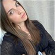 Diploma II grado umanistico, studentessa di Infermieristica