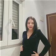 Profesora de apoyo en inglés a niños de primaria