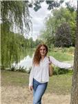 Profesora especializada en muchas asignaturas, con diferentes niveles