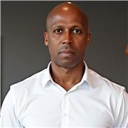 I’m an experienced international English teacher who specialises in helping children and teenagers unlock their best selves.