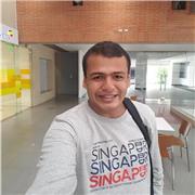 Profesor de matemáticas para niños y adolesentes capas de trasmitir el conocimiento