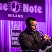 Insegnante di tromba con anni di esperienza offre lezioni flessibili e personalizzate per tutte le età e tutti i livelli di preparazione