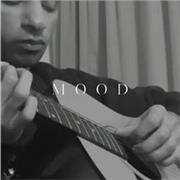 Guitar tutor teaches leaners who have just bought their first guitar or knows the basics