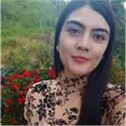 psicóloga con habildiads de educación, con enfasis en español