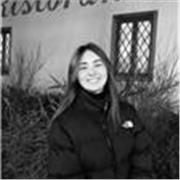 Ciao! Sono una studentessa liceale, indirizzo economico sociale internazionale al terzo anno