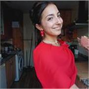Alumna con muy buenas notas en historia y mucho entusiasmo a la hora de enseñar esta asignatura tan bonita.